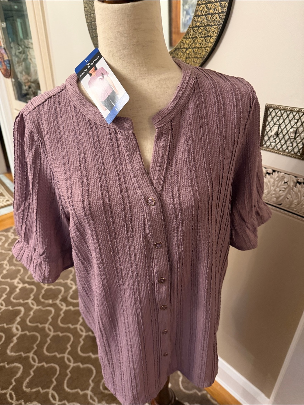 NEW Cable and Gauge Textured Button-Front Short Sleeve Top Dusty Mauve top large